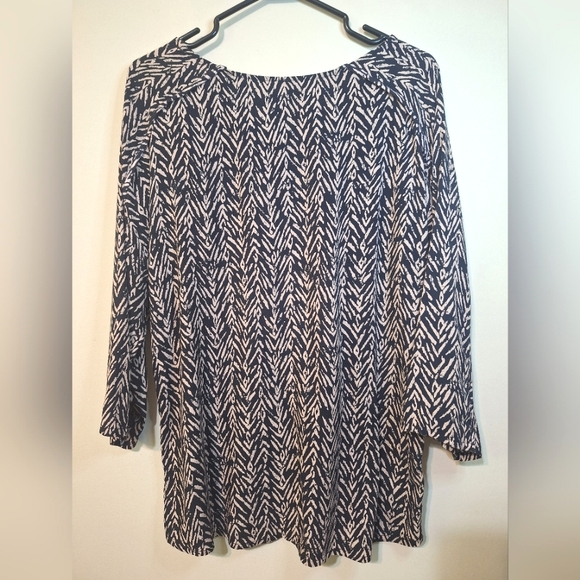 Viz a Viz small 100% viscose 3/4 sleeve tribal print tan black tunic - Picture 6 of 6